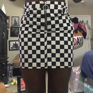 Checkerboard pencil skirt with ring zipper small s.